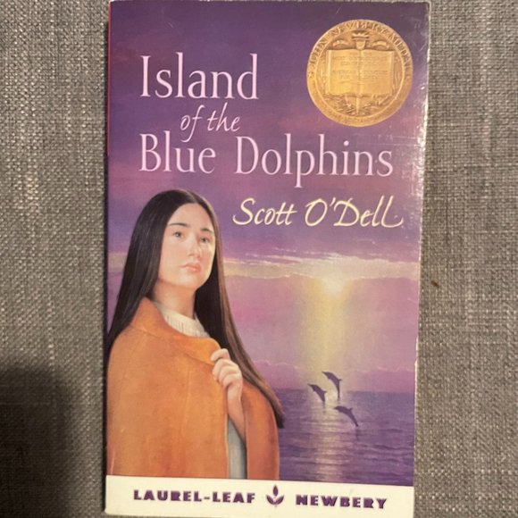 Island of Blue Dolphins pocketbook paperback - Picture 1 of 3